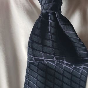 DONNA KAREN Men's ties